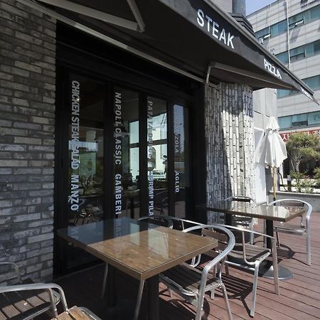 J-Top Hotel Siheung Exterior photo